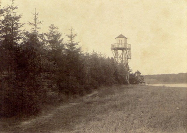 Tårnet på Jenle - stedet hvor talerene blev holdt ved de første Jenle fester